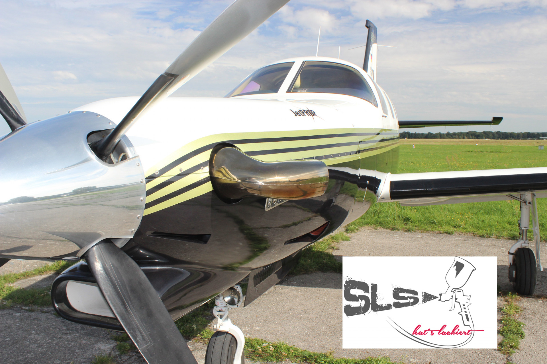 SLS_Flugzeuglackierung